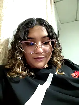 brendagirs (F young) - Dildo fucking