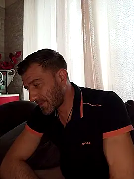 alexdaniel89 (Ask my age) - Neked 5 min