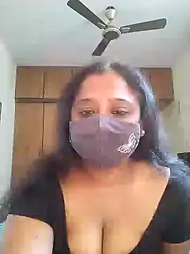 Webcam Model (sexynayan23)  is live.Free join now!