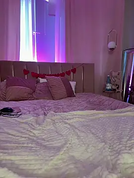 WANNA GET HOT GIFT FROM ME? SEND SINGLE TIP 22 TOKENS FROM TIP MENU🎁😋🤩