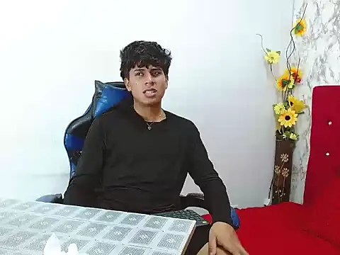 Valentino_Lane webcam