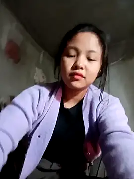 Webcam Model (Pretty-haert)  is live.Free join now!