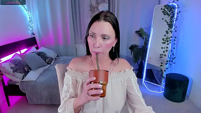 Evanessa_Johns webcam