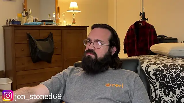 beardedfantasydaddy webcam