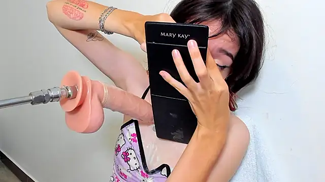 lizzy_davis_1 - Lizzy_davis_1's free webcam - UK Sex Cams