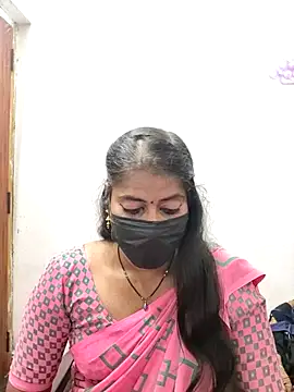 tamil_Sigappu_Roja