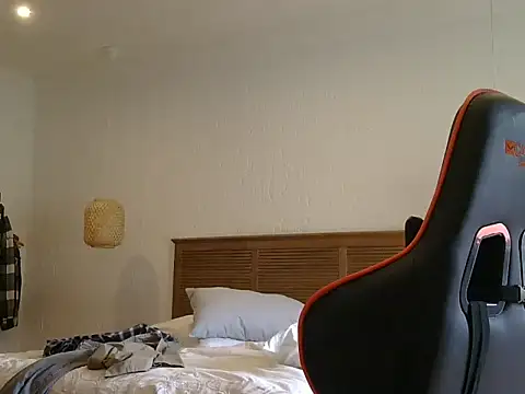 TroyDieselXXX webcam