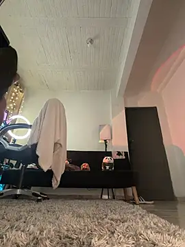 aly_golden_ (F teen) - ur dick in my pussy missionary