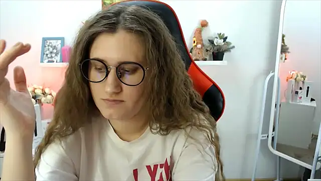 lucky_lana (Ask my age) - happy pussy Happy Lana❤