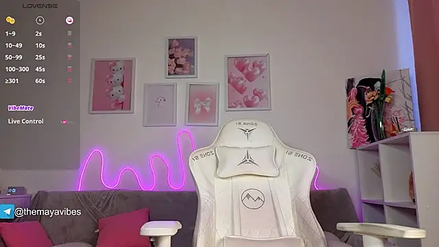 Maya_Rave webcam
