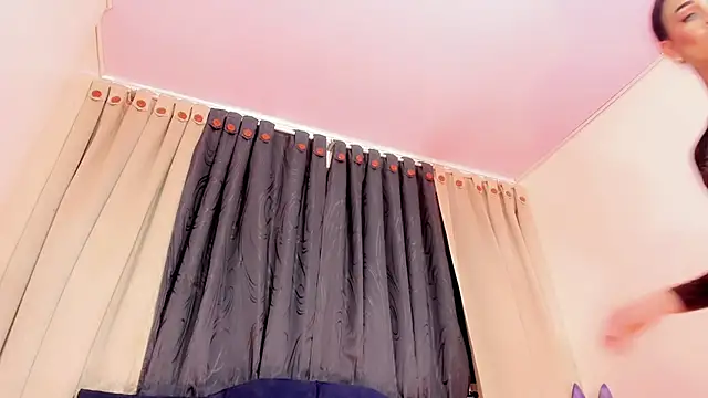 lesly_xx - Lesly_xx's free webcam - UK Sex Cams