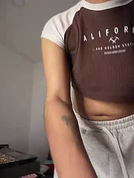 Isabella-Teen webcam