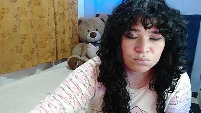 ANGELIQUE_KLANE webcam