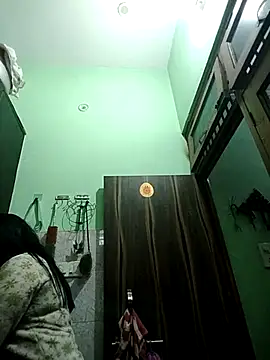 Cute-Janvi20 webcam