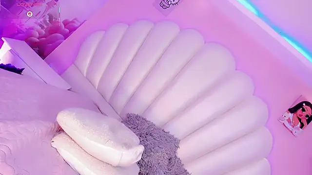 baby_lumina - Baby_Lumina's free webcam - UK Sex Cams