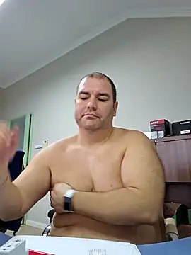 andrew1900529 - Andrew1900529's free webcam - UK Sex Cams