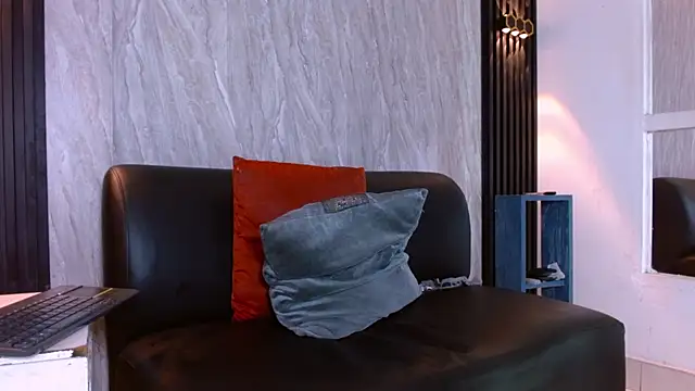 jhonn_rhyss - Jhonn_Rhyss's free webcam - UK Sex Cams