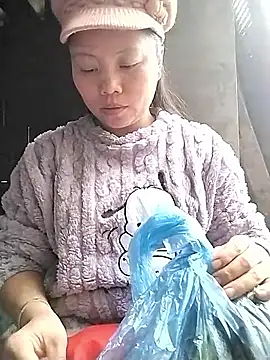 venu00 - Venu00's free webcam - UK Sex Cams