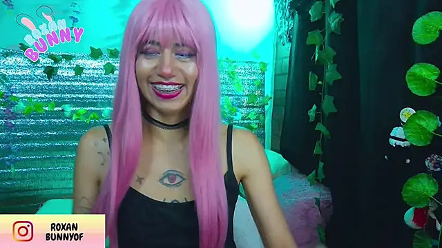 roxanbunny1 - Roxanbunny1's free webcam - UK Sex Cams
