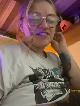 Sophia_Weest99 webcam