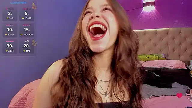 littlecheerry (F young) - Play and spit my tits 🍓