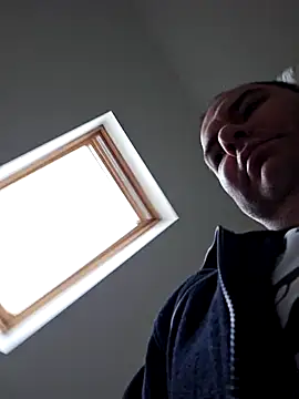 andrew1900529 (Ask my age) - Rub it slowly 1min control