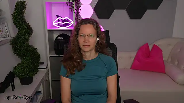 AnnikaRose webcam