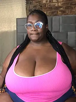 Webcam Model (bustytitsxxx)  is live.Free join now!