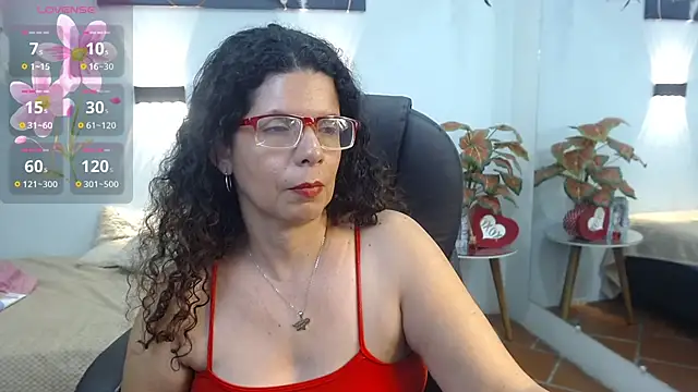 sila_bolum - Sila_bolum's free webcam - UK Sex Cams