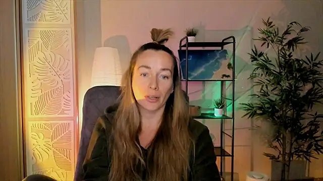 RebeccaMartinez webcam