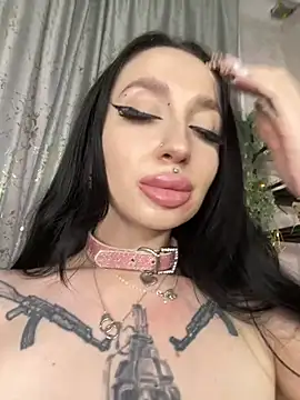 Webcam Model (Molly__Moon)  is live.Free join now!