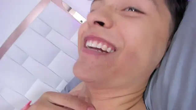 riccirizzo - RicciRizzo's free webcam - UK Sex Cams