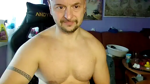 sports-beast (Ask my age) - naked and masturbating