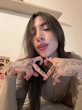 valeriahornier (T young) - Spill a lot of milk❤️