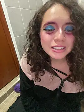 Lucy_YupiSweet webcam