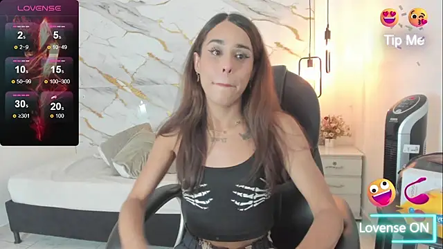 pretty_ariiel webcam