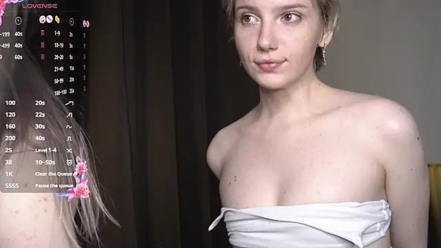 MaeEversley Live Webcam on Stripchat