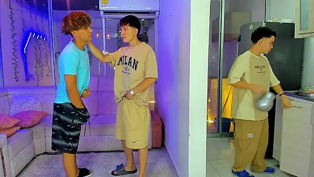 Houseofwarrios webcam