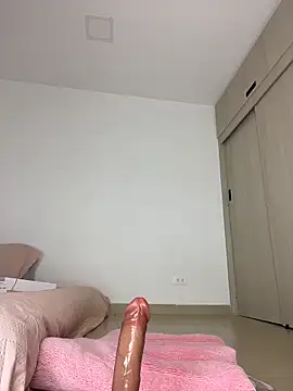 uniquerossie (F young) - :heart: SHOW ASS IN DOGGY   :heart: