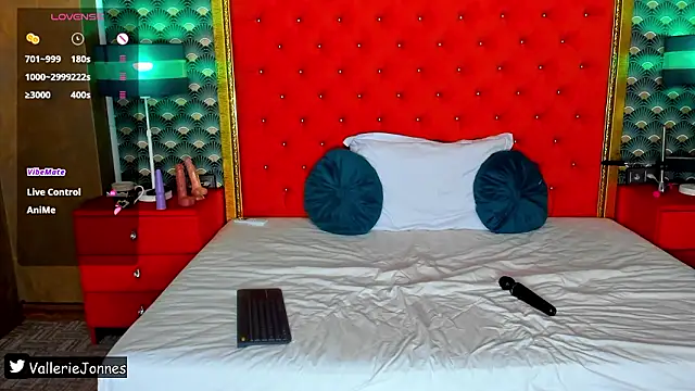 VallerieJones webcam