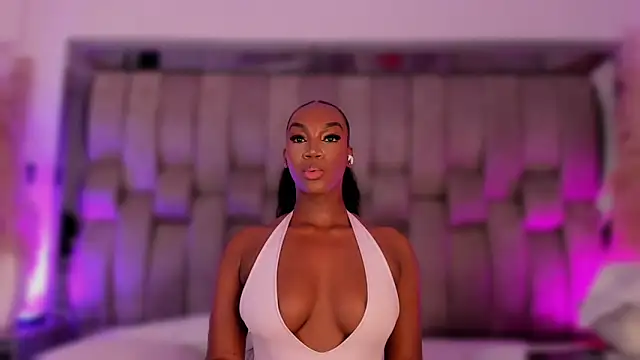 chaynnacooper - ChaynnaCooper's free webcam - UK Sex Cams