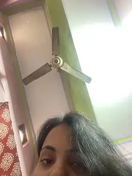 Sandhya_77 webcam