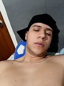 Andrew18ramirez webcam