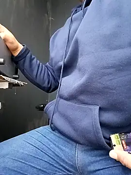 dickmasterfindom - DickMasterfindom's free webcam - UK Sex Cams