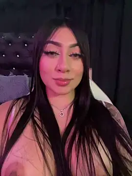 Webcam Model (KittyRous)  is live.Free join now!