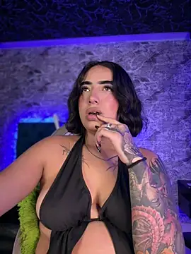 Webcam Model (Scarlett-LS)  is live.Free join now!