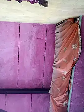 Webcam Model (Pooja_hote)  is live.Free join now!