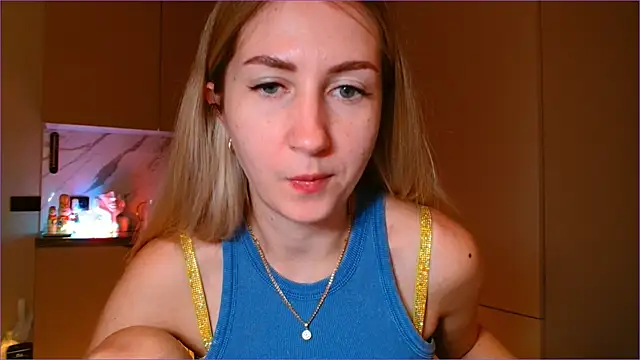 bluuesilk - BluueSilk's free webcam - UK Sex Cams