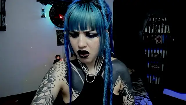 dimmuanddarkness (F young) - bring your tits closer🥴😈✝︎