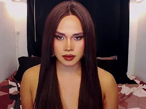 YllanaAltheaXxX webcam